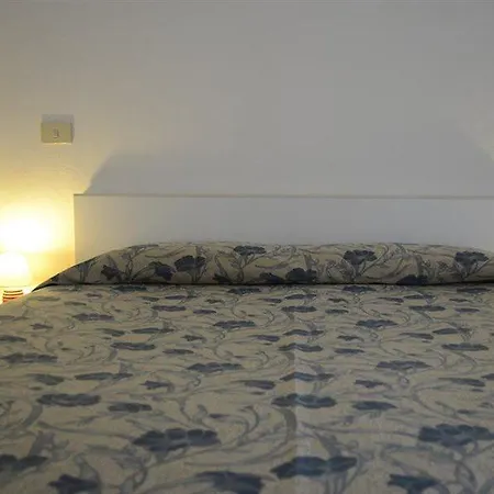 Casa Luppoli * Magazzini (Tuscany)